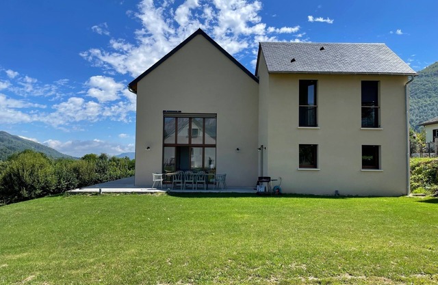 Family home in the heart of the Val d'Azun