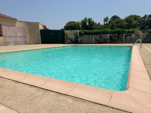 fantastic apartment 75m2 Big pool private parking top location