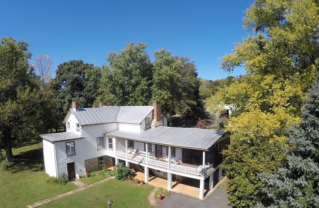 Farm Experience-In the Heart of Vineyard, Wine and Wedding Country-Spacious