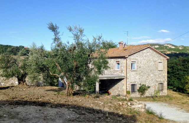 Farmhouse in the valleys of Montefeltro 5 miles from San Leo