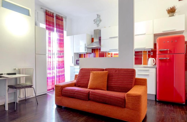 Fashion APT in the heart of Navigli - HomeUnity