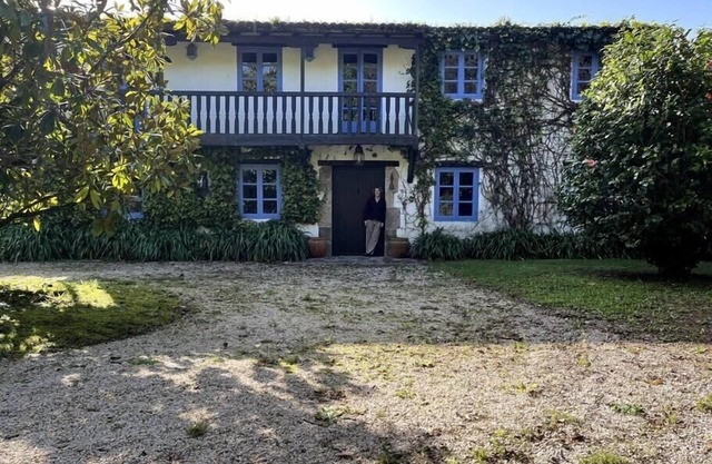 Fee4Me Galician Country House Families ONLY