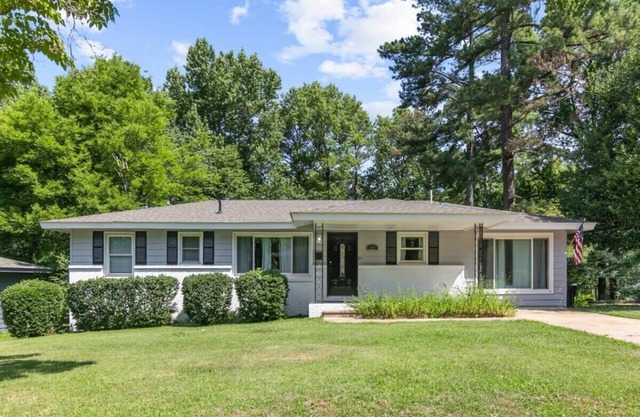 Fenced Yard with Private Pool! Close to Hospital