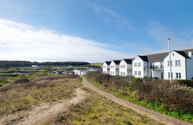Fennel Cottage - Four Bedroom House, Sleeps 8