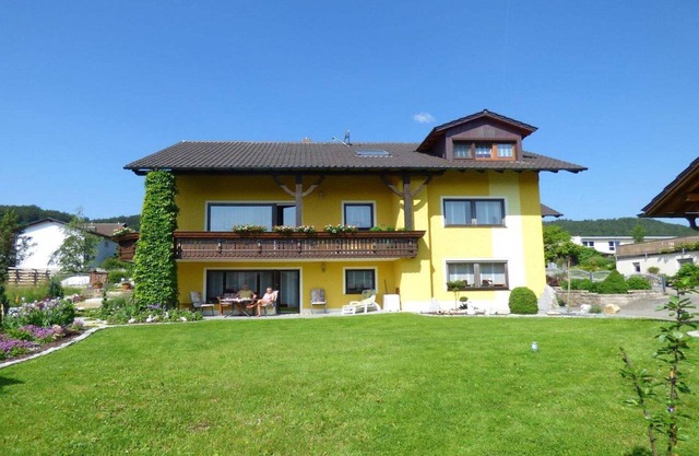 Ferienwohnung in einem Kurort in Waldnähe