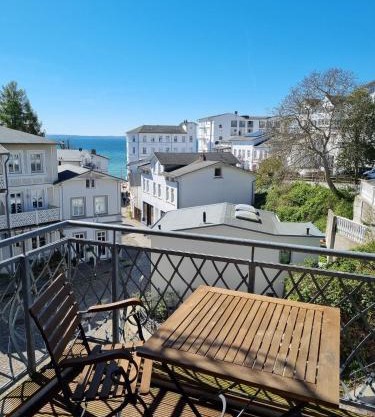 Ferienwohnung mit Meerblick & 2 Balkonen
