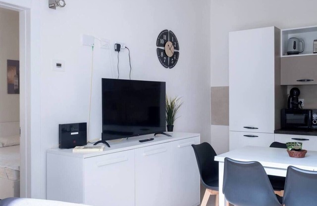 Ferrara Center | Quiet | 65m² | Self check-in