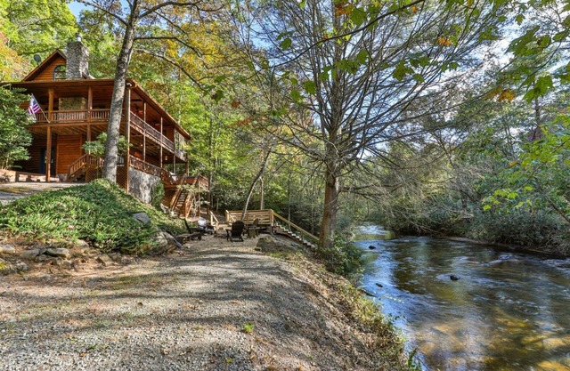 FightingTown USA | Blue Ridge, GA