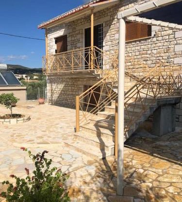 Finikounda Anemomilos stone house