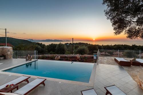 Fiscardo Luxury Stone Villa Alex ,with sunset view!