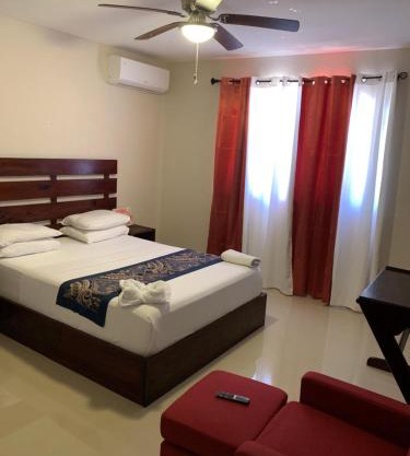 flaminghouseandhotel cayes
