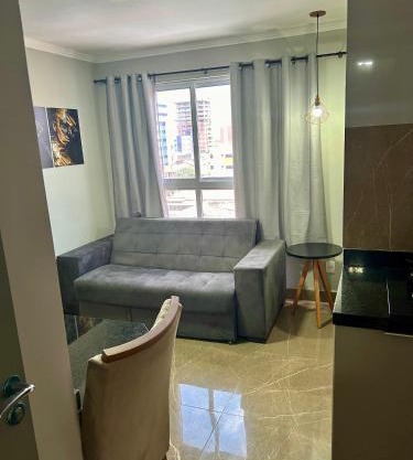 Flat alto padrão com piscina