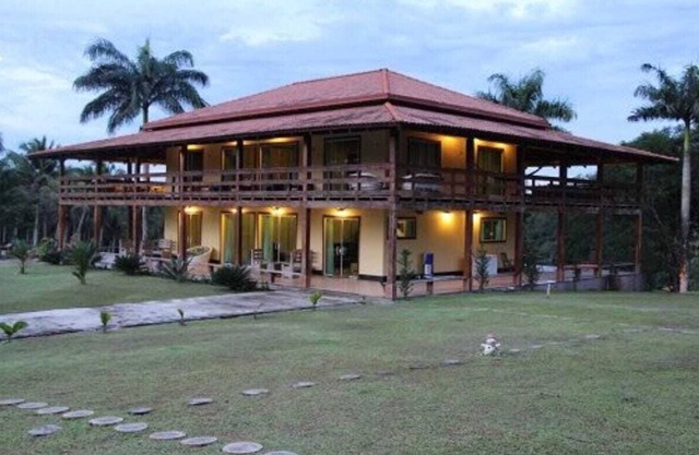 For those who want to feel in the jungle with access to the Rio Negro, Most High Standard.