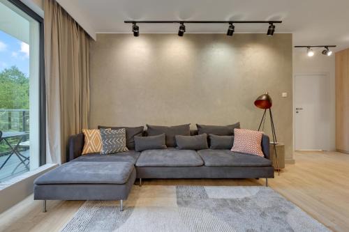 Forest Rivus Apartment with Parking by Lion Apartments