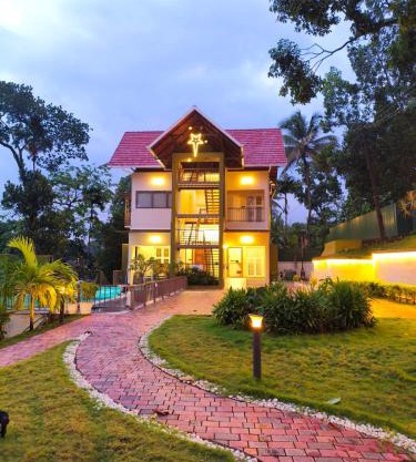 Foresta Thattekkadu Pool Resort