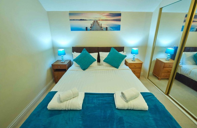 Forrester House with Free Parking