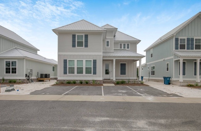 Four Bedroom at Summer Salt - Sea Charm