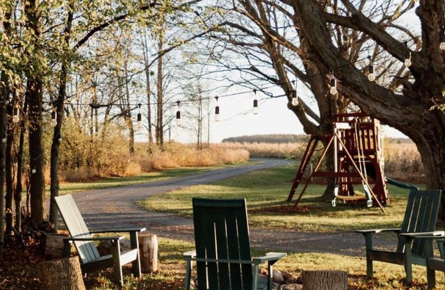 Fox Lane - Prince Edward County Farmhouse