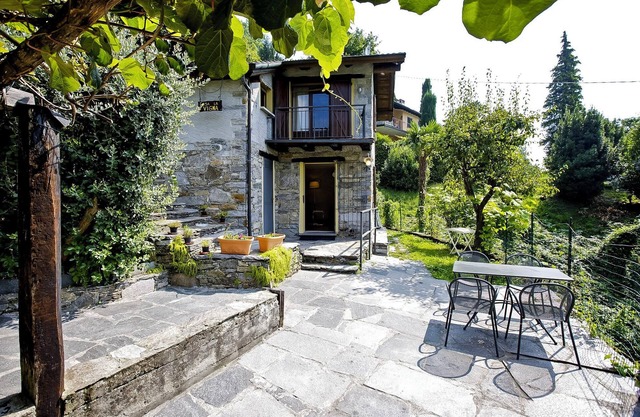 Freestanding 3-bedroom-rustico with large sun terrace in a unique panoramic position