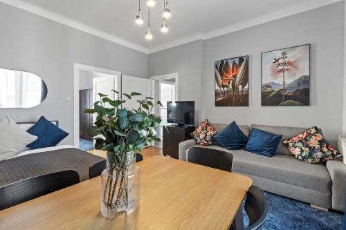 French Balcony - 55m2 - Next to Mariahilferstraße