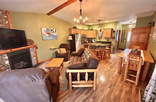 Freshly renovated 2BR condo at Giants Ridge