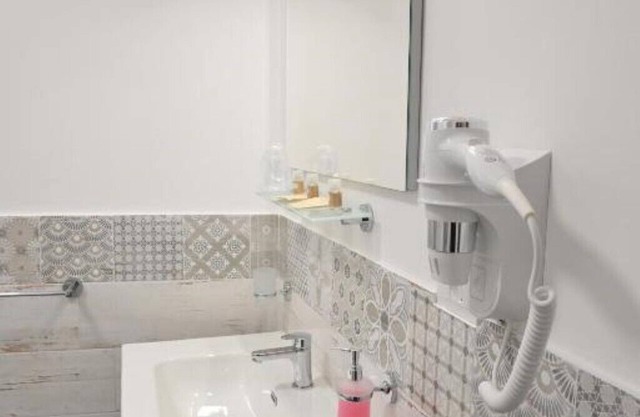 From 'nfacci quadruple room