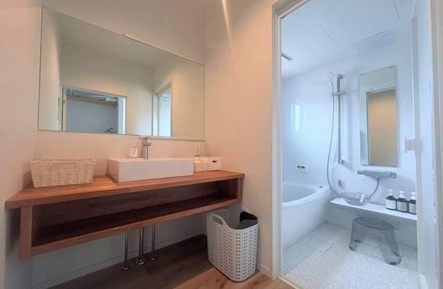 Fruit View Inn is a rental house surrounded by v/Koshu Yamanashi