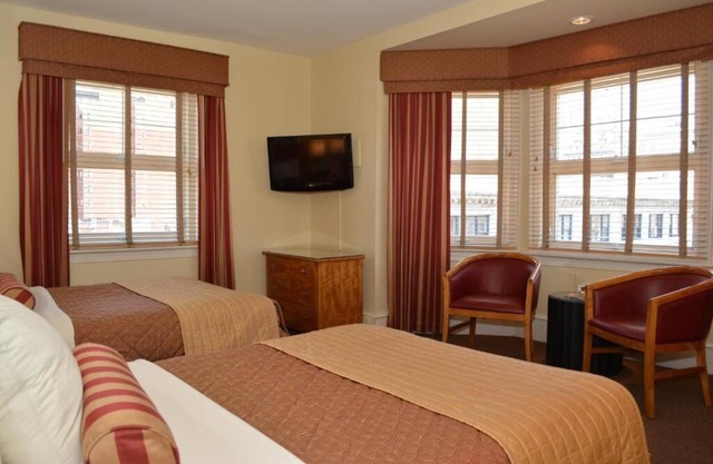Full Double Delight, The Alexander Inn, 2 Rooms, Historic Neighbourhood