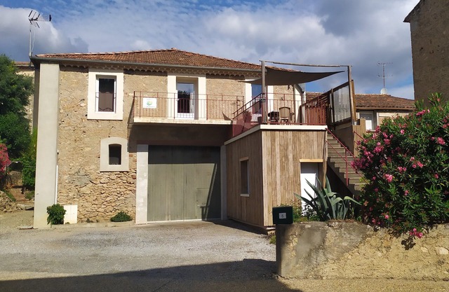 Fully equipped cottage, air conditioned and free wi-fi