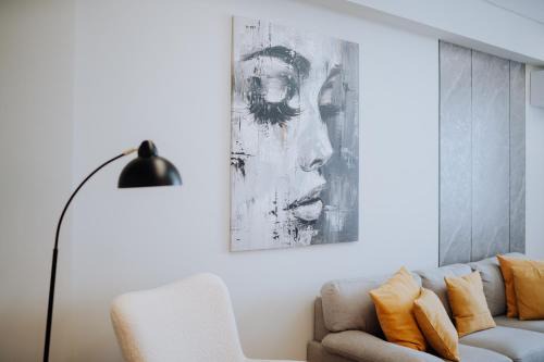 Fully equipped 1BR by Monuments & Shopping Spots