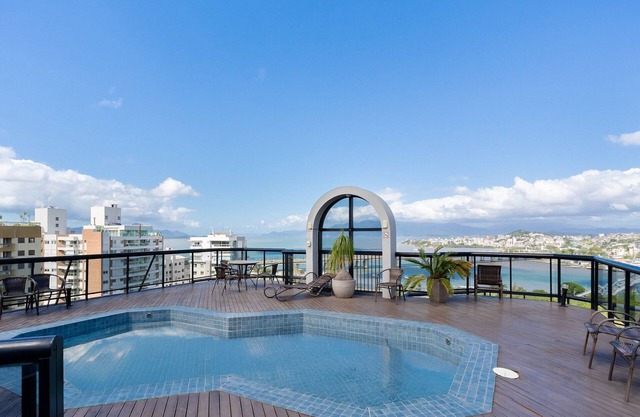 Fully Equipped Accommodations in a Building With Pool and gym in Downtown Florianopolis - Lins