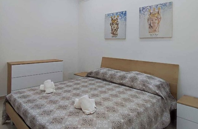 FURNISHED HOUSE 1.5 KM FROM THE SEA