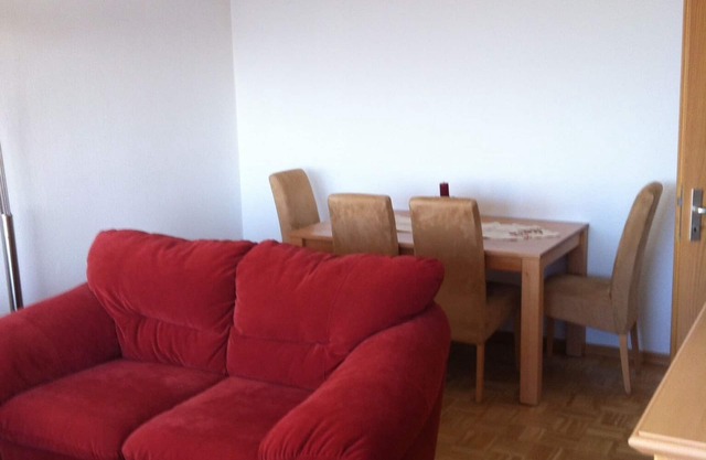 FW Sagitta with view of the container port, 14th floor Speckenbüttler Park