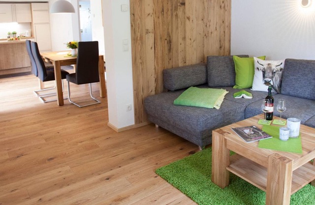 Gästehaus Brenner - apartment / apartment, toilet and bath / shower separated