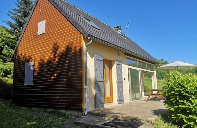 Gîte Chaleureux Avec Cheminée au Pied du Puy Mary