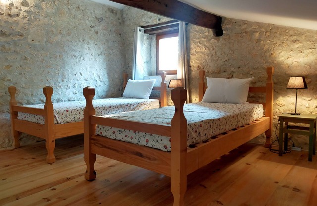 Gîte "danielle" Classé 3 Pour 6 Personnes Avec Piscine