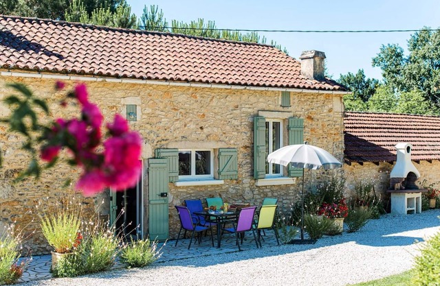 Gîte Le Cayroux avec piscine - proche Dordogne