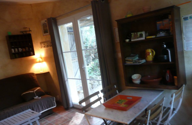 Gîte Notre Cabanon in Provence for "green" living