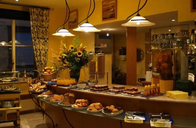 Gîtes by Hôtel Les Reflets Jaunes