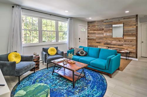 Game Room, Community Beach Pocono Home!