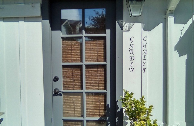 Garden Chalet walking distance to Oldtown Salinas