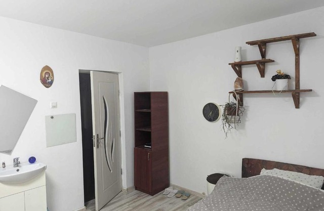 Garsoniera in apartament liber