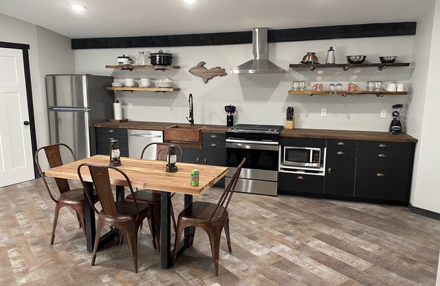 Gateway to Outdoor Adventure in the Keweenaw! - Dog Friendly & MTU 2.3 miles!