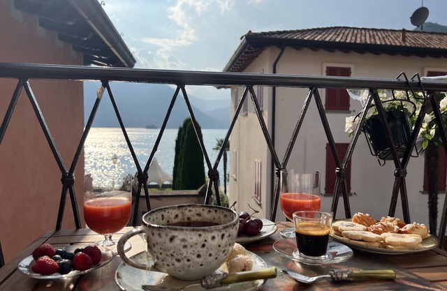 GEMMA LODGE: Home, Style, Calm. Lake life.