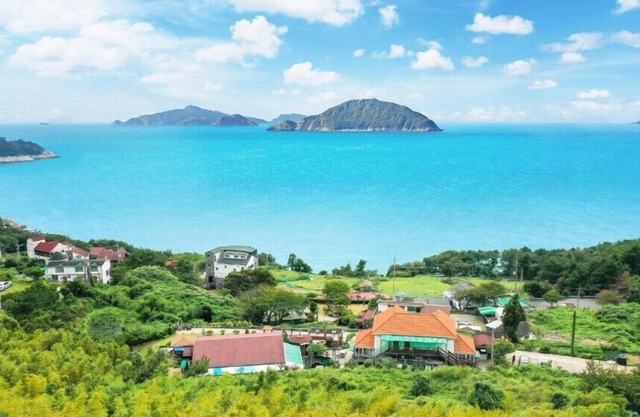 Geoje Birds Hill Pension