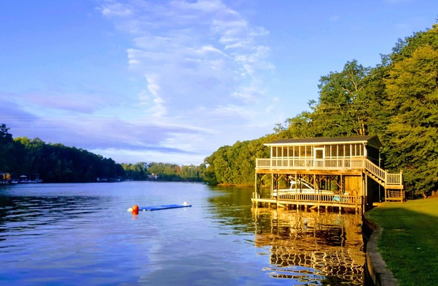 Get away from it all - Life is GOOD at the Lake!