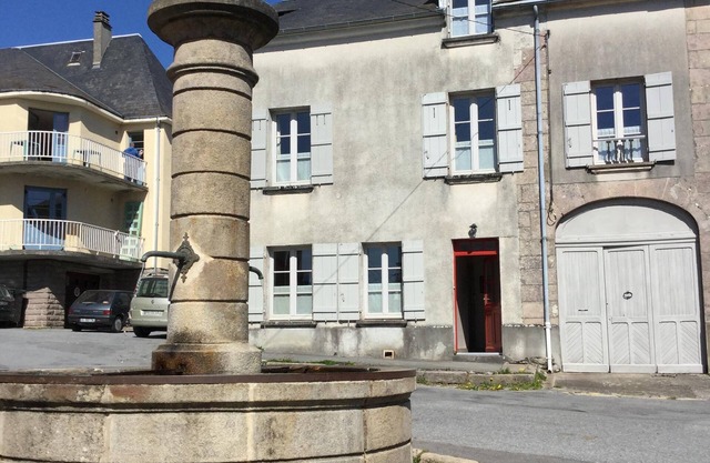 Gite de la Fontaine 23340 FAUX LA MONTAGNE