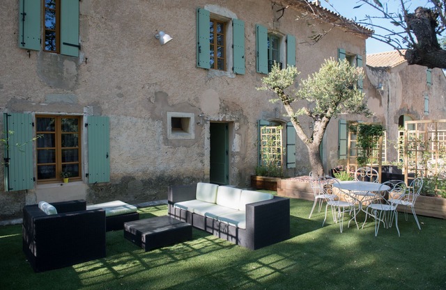 Gîte des Oliviers, Pigasse's relay at the edge of the Canal du Midi