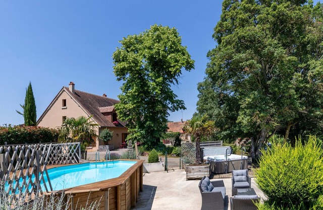 Gite Fougerolles, 3 bedrooms, 10 persons