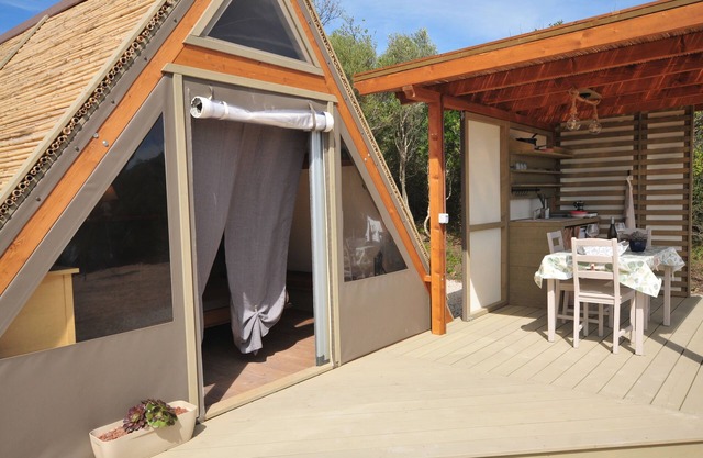 GLAMPING TENT THE MYRTLE Farmhouse Villa Oliveta